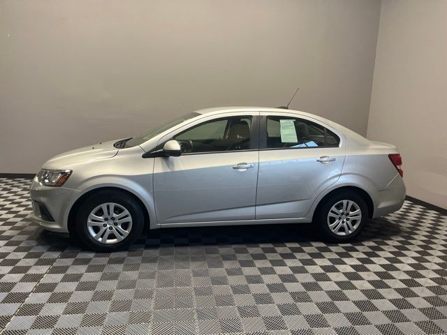 2020 Chevrolet Sonic LS photo 2