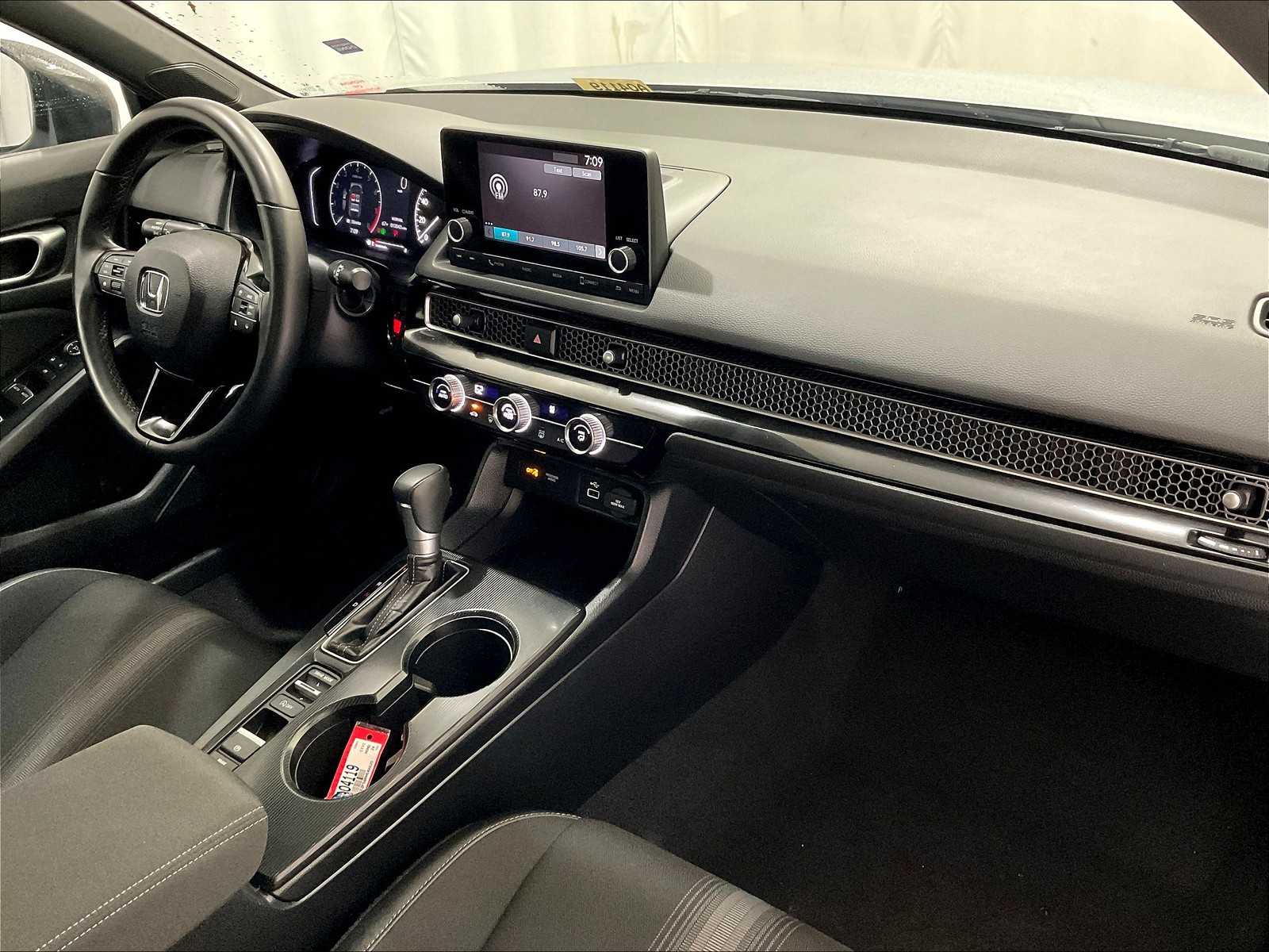 2024 Honda Civic Sport photo 14