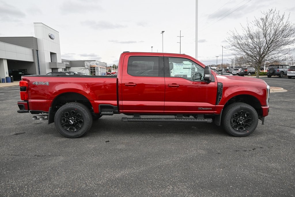 2025 Ford F-250 photo 3
