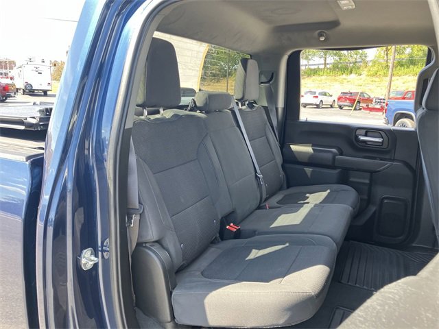 2021 Chevrolet Silverado 2500HD Custom photo 15