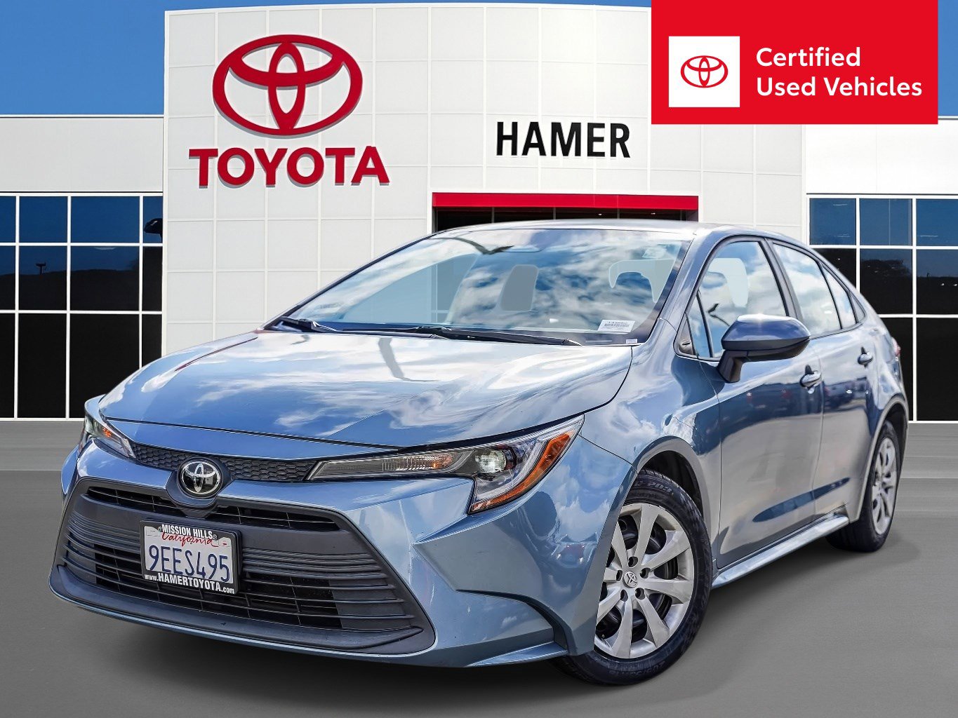 2023 Toyota Corolla LE's photo