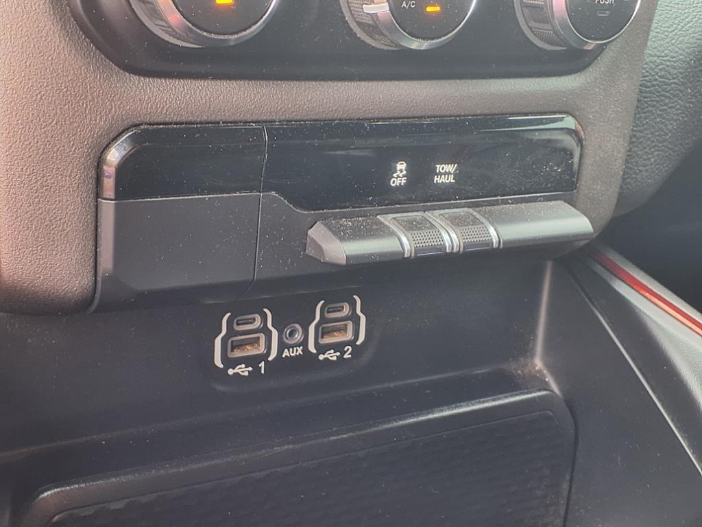 2020 Ram 1500 Rebel photo 9