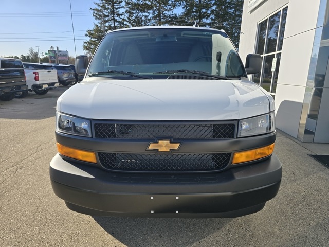 2025 Chevrolet Express 2500 Work Van photo 2