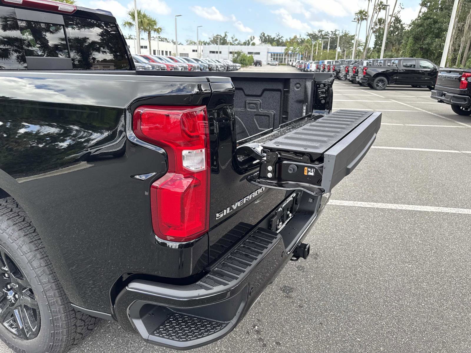 2026 Chevrolet Silverado 1500 RST photo 33