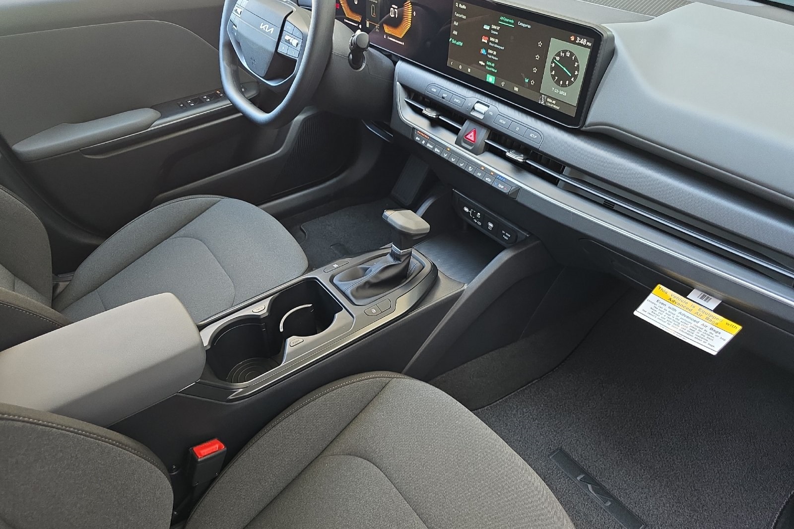 2025 Kia K4 LXS photo 11