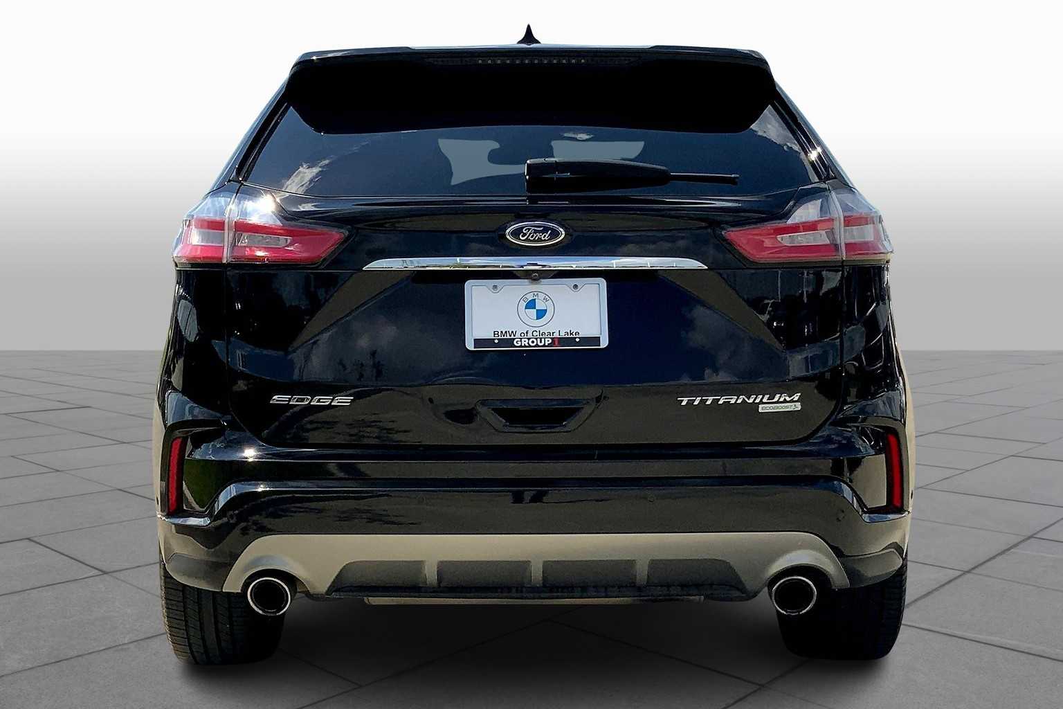 2020 Ford Edge Titanium photo 4