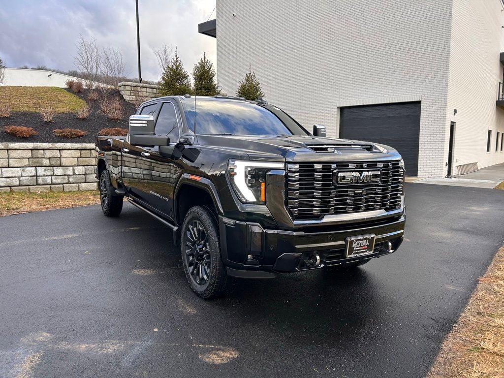 2024 GMC Sierra 2500HD Denali Ultimate's photo