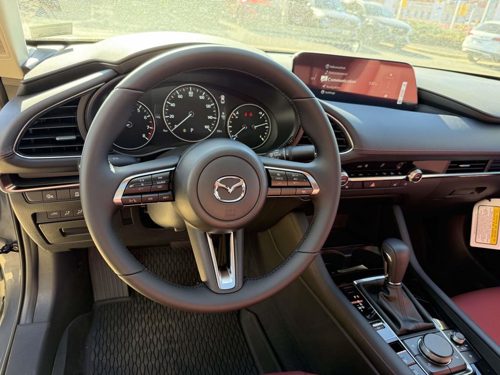 2026 Mazda Mazda3 2.5 s Carbon photo 2