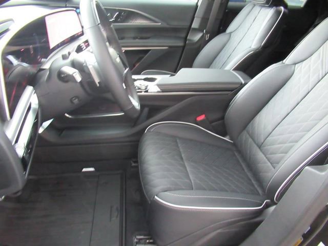 2026 Cadillac Lyriq photo 16