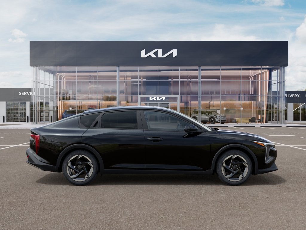 2025 Kia K4 EX photo 7