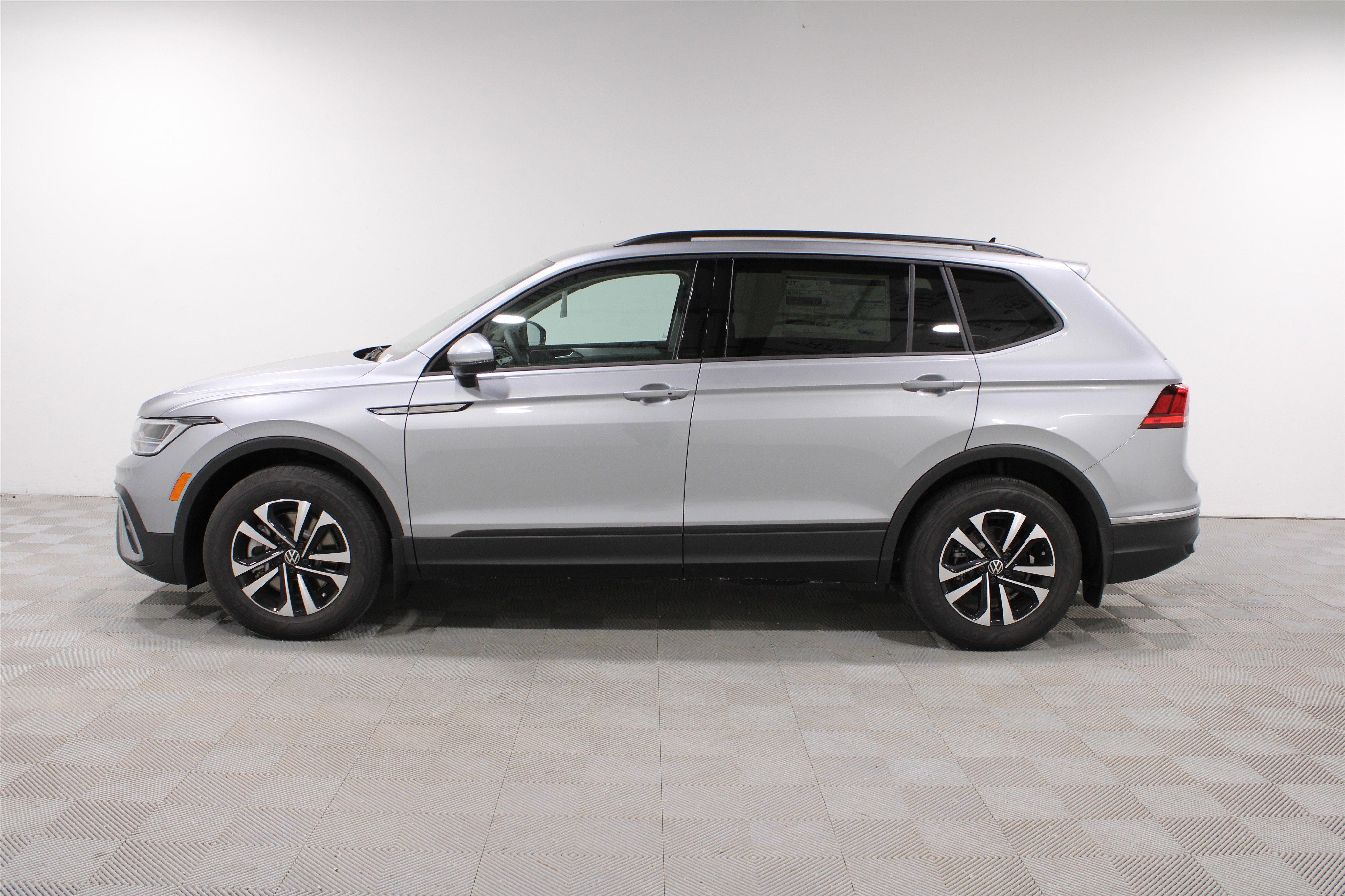 2024 Volkswagen Tiguan S photo 21