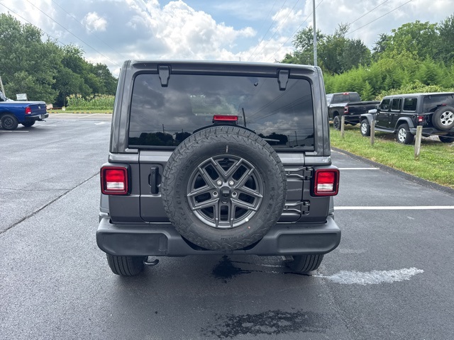 2025 Jeep Wrangler Sport S photo 6