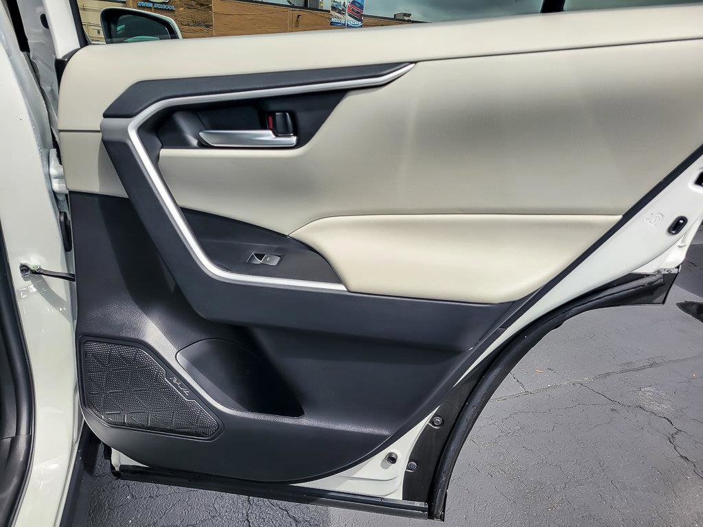 2025 TOYOTA RAV4 - Image 28