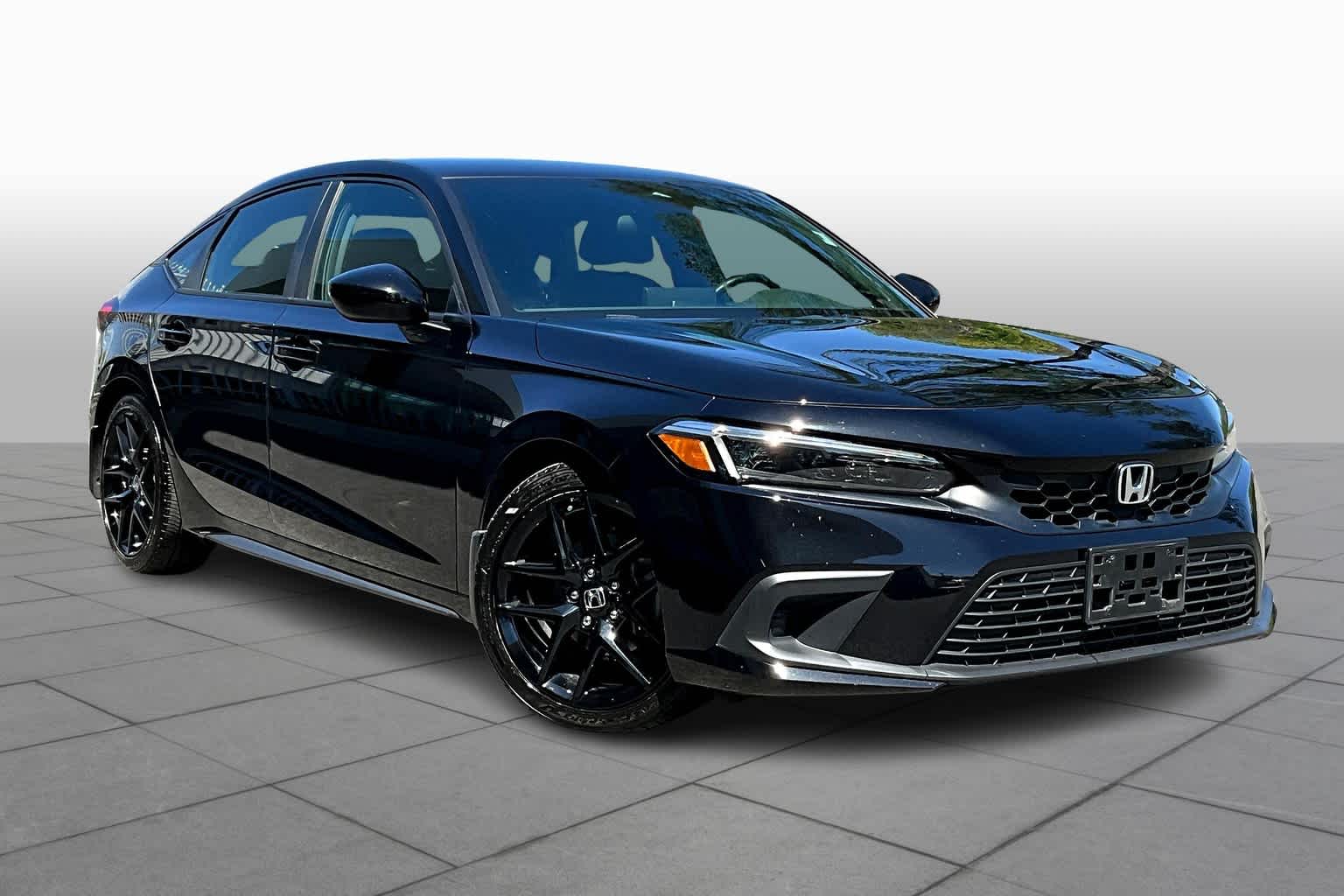 2024 Honda Civic Hatchback Sport photo 2