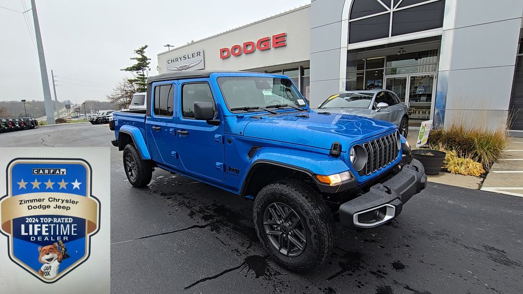 2026 Jeep Gladiator Sport S's photo