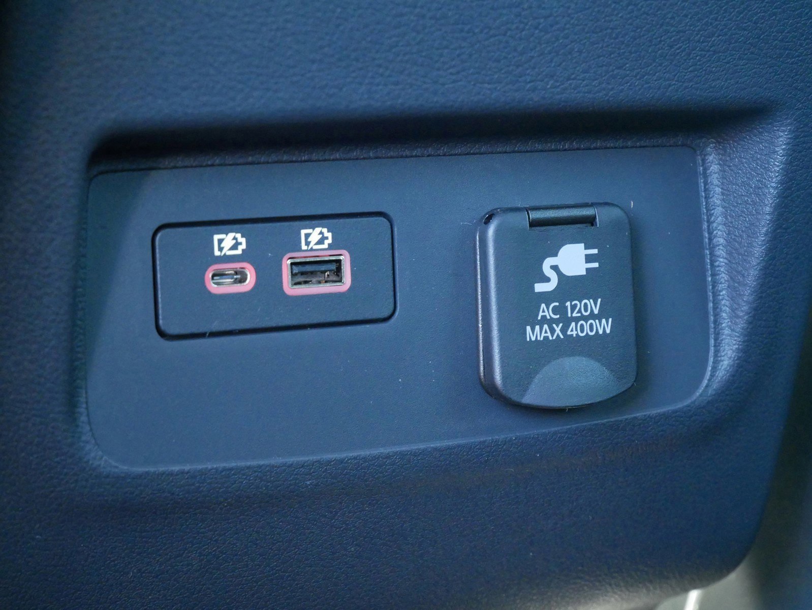 2025 Nissan Frontier SV photo 9