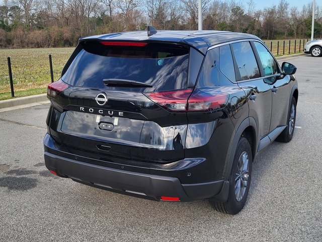 2025 Nissan Rogue S photo 2