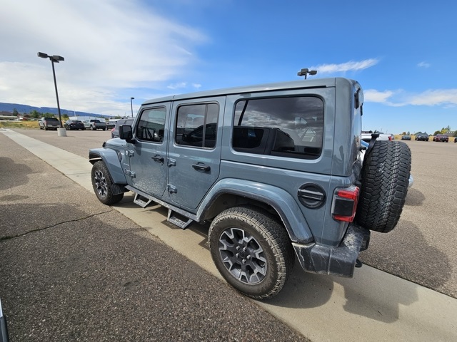 2024 Jeep Wrangler Sahara photo 8