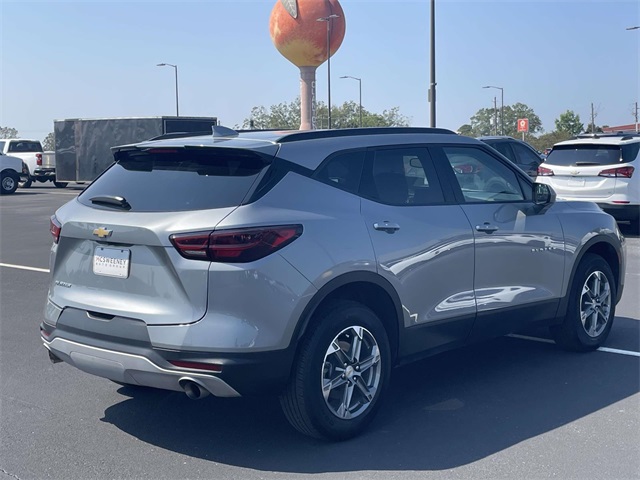 2023 Chevrolet Blazer 2LT photo 3