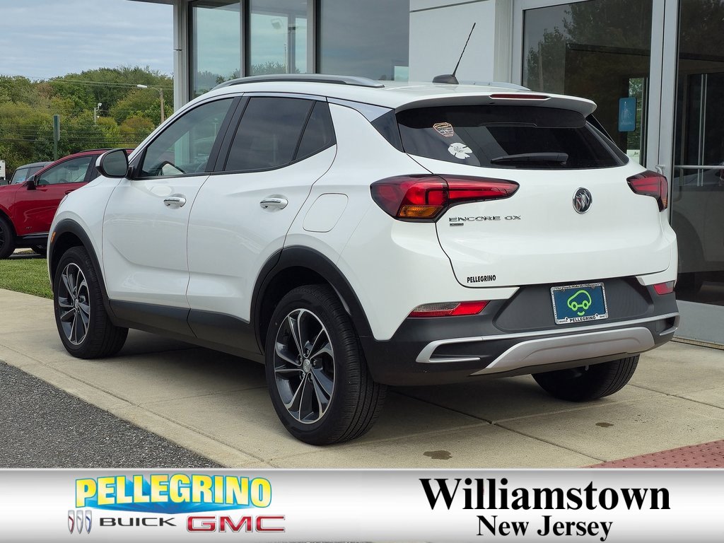 2023 Buick Encore GX Select photo 2