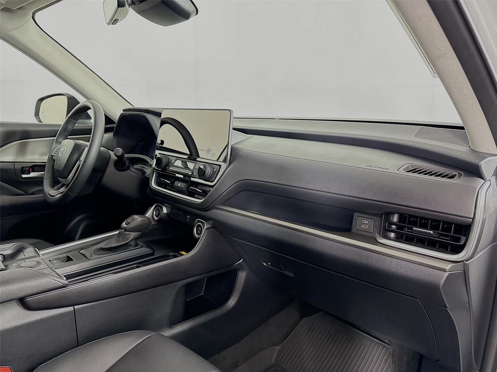 2024 Toyota Grand Highlander XLE photo 44