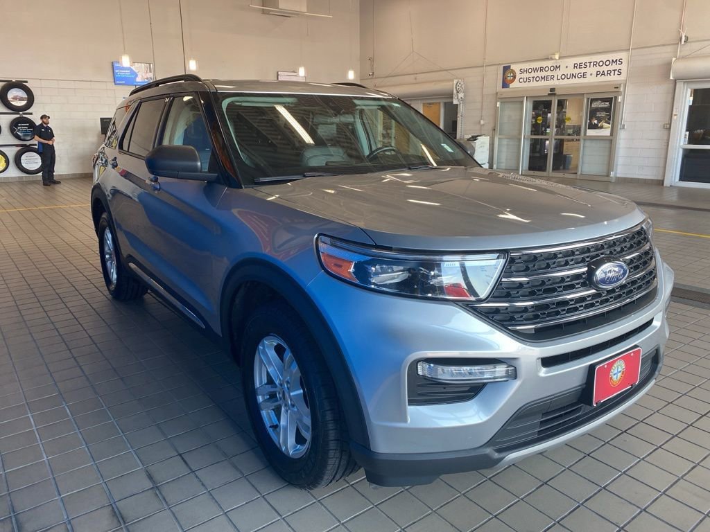 2023 Ford Explorer XLT photo 10