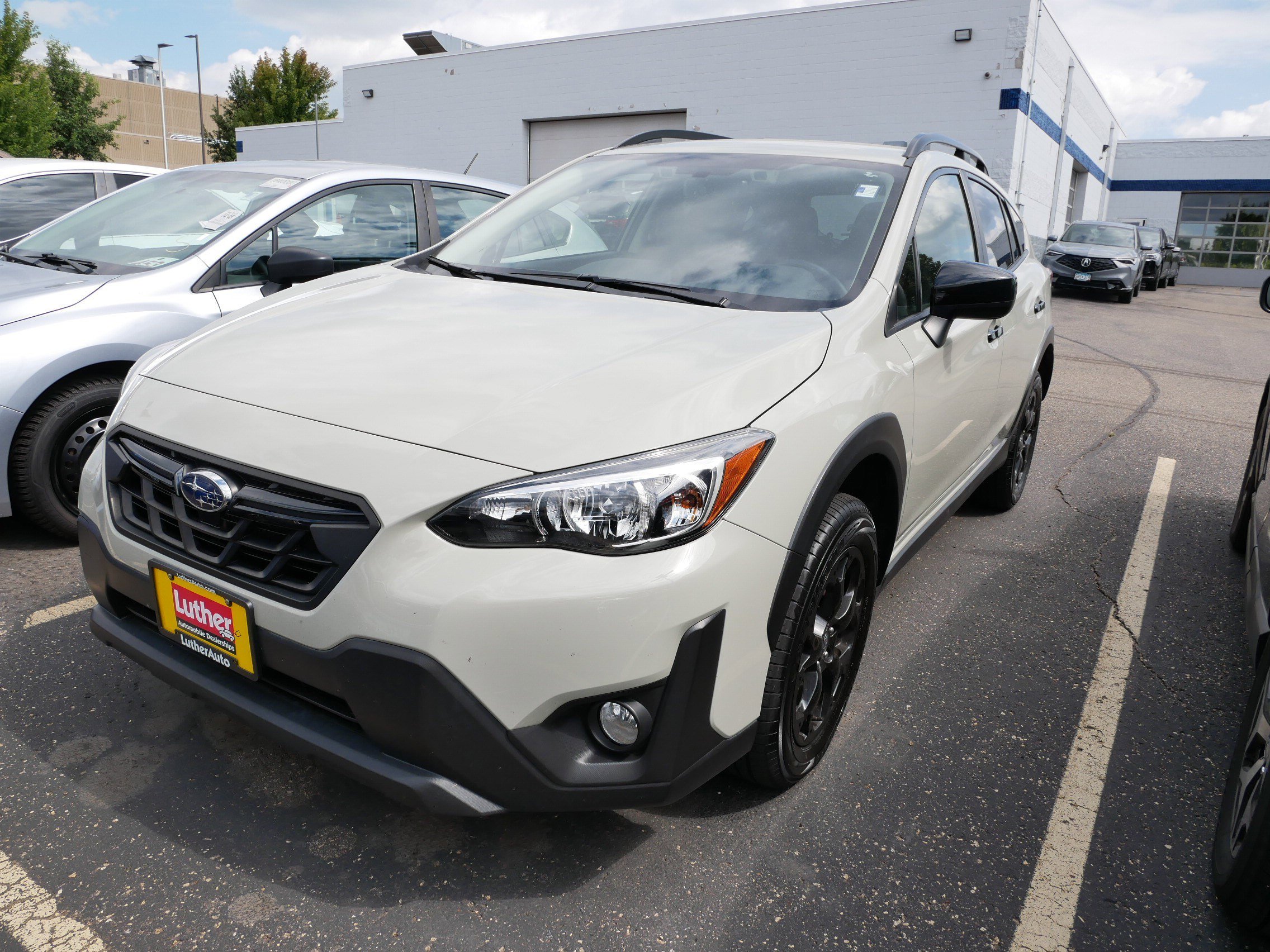 2023 Subaru Crosstrek Premium photo 2