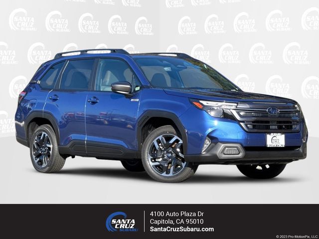 2025 Subaru Forester Premium's photo