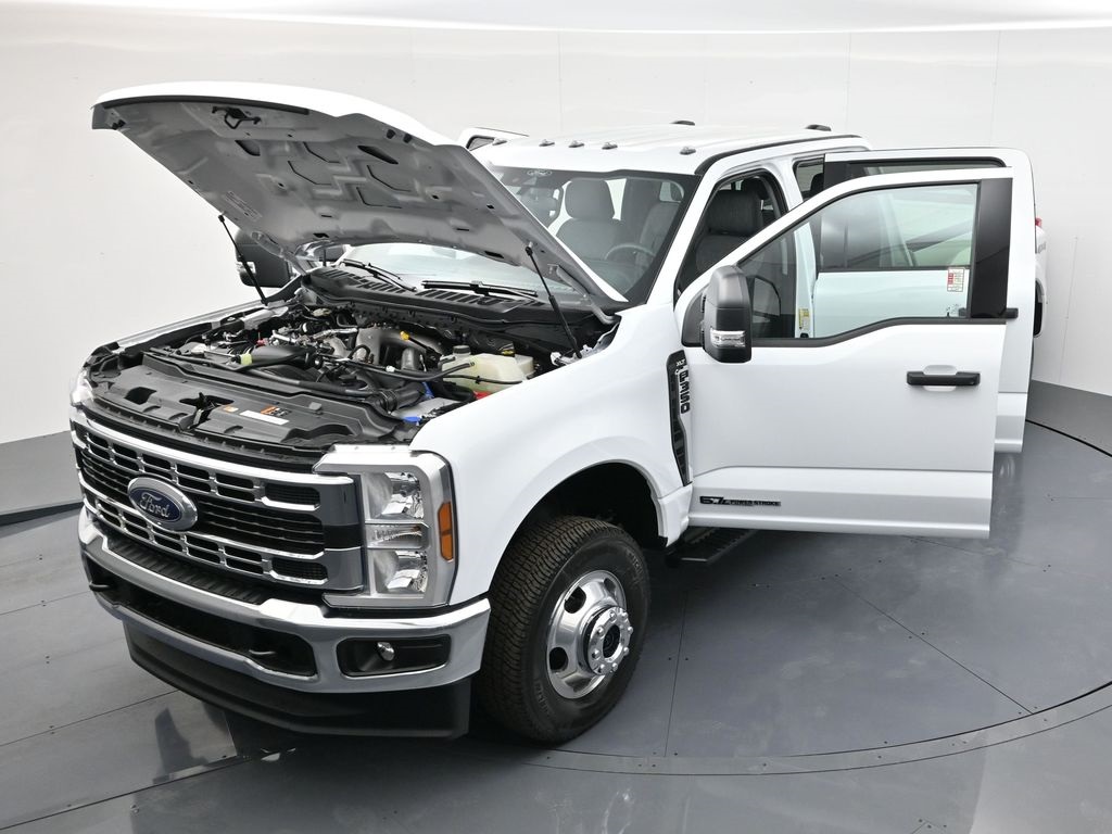 2026 Ford F-350 XLT photo 47