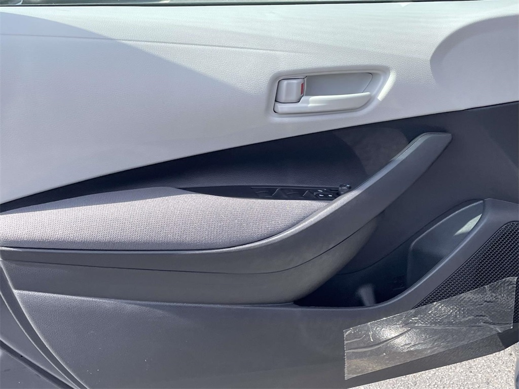 2026 Toyota Corolla LE photo 12