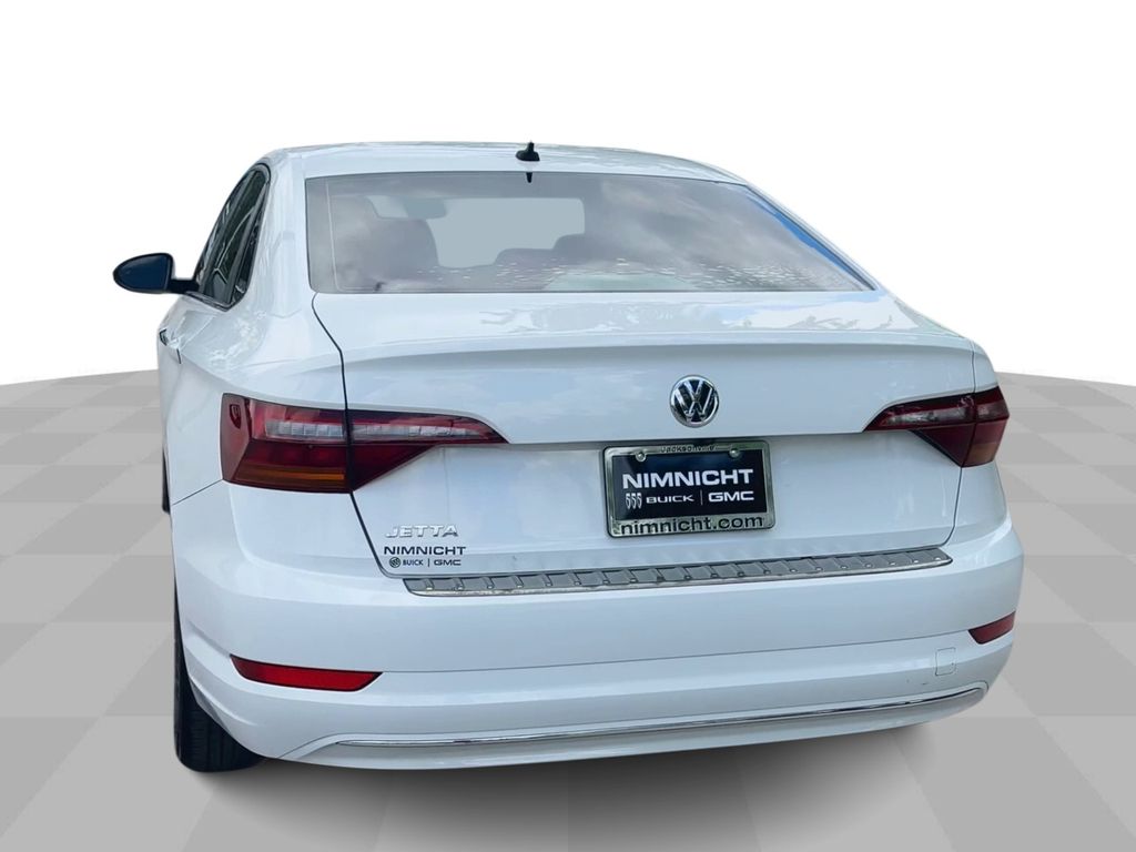 2019 Volkswagen Jetta R-Line photo 4