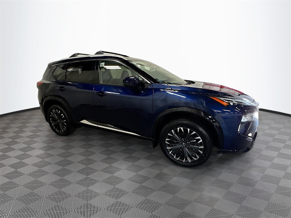2025 Nissan Rogue Platinum photo 4