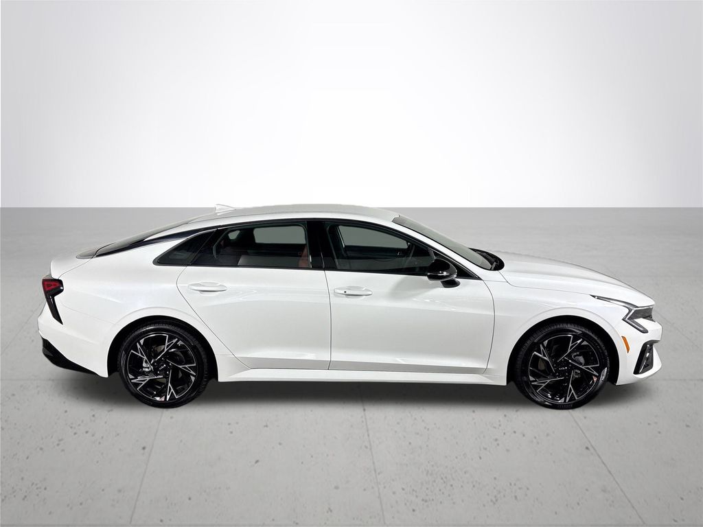 2026 Kia K5 GT-Line photo 5
