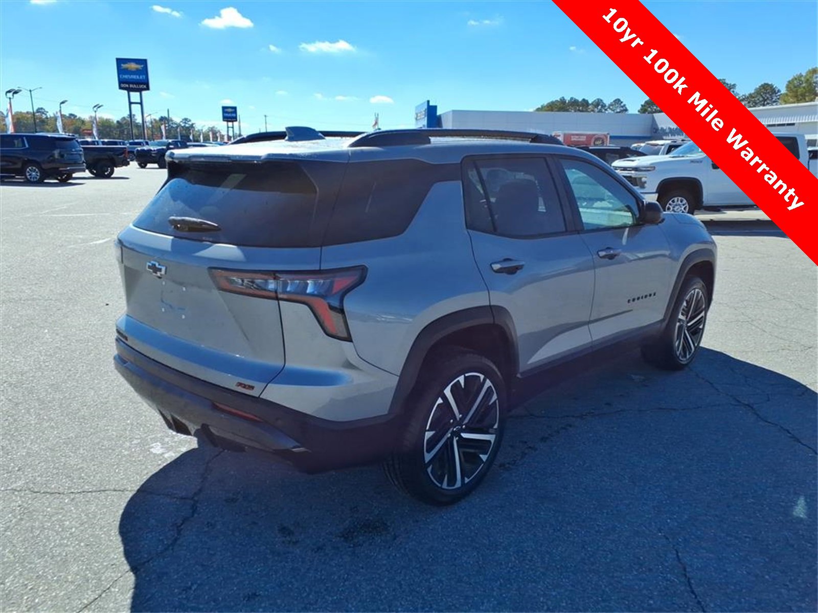 2026 Chevrolet Equinox RS photo 2