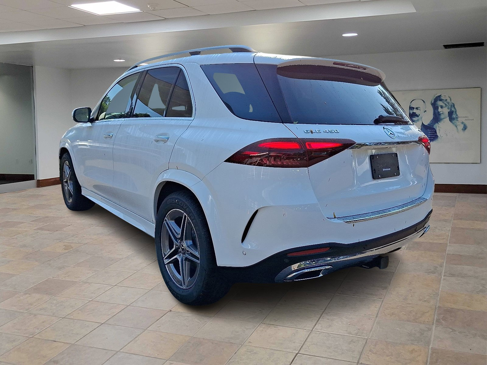 2026 Mercedes Benz GLE 450 4MATIC photo 2