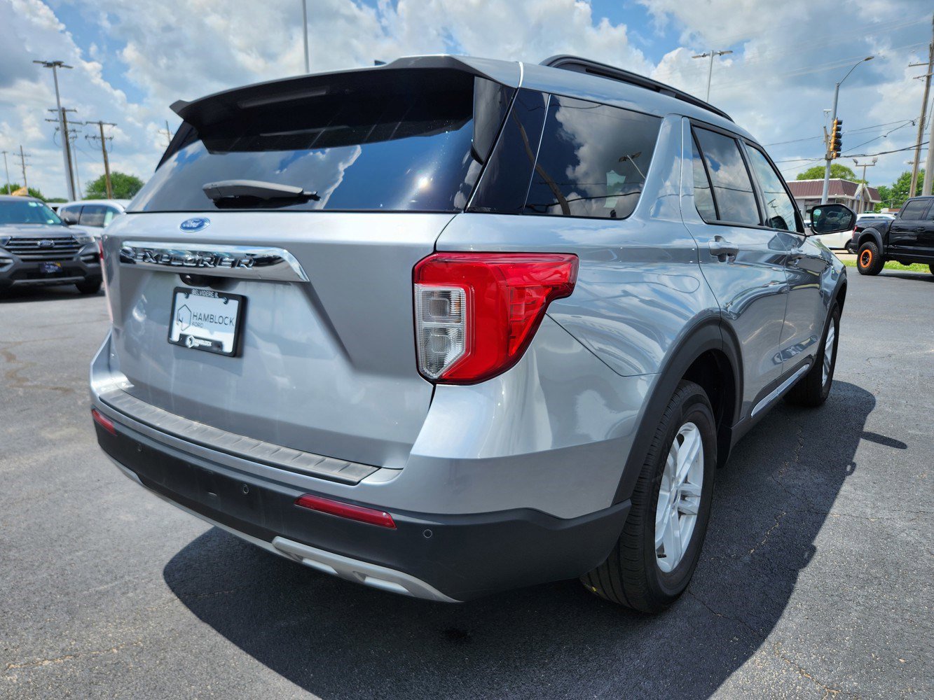 2024 Ford Explorer XLT photo 35