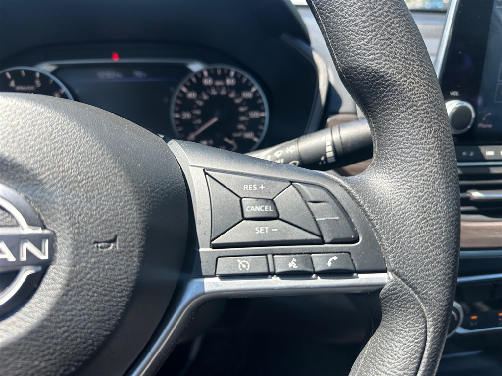 2024 Nissan Altima 2.5 SV photo 28