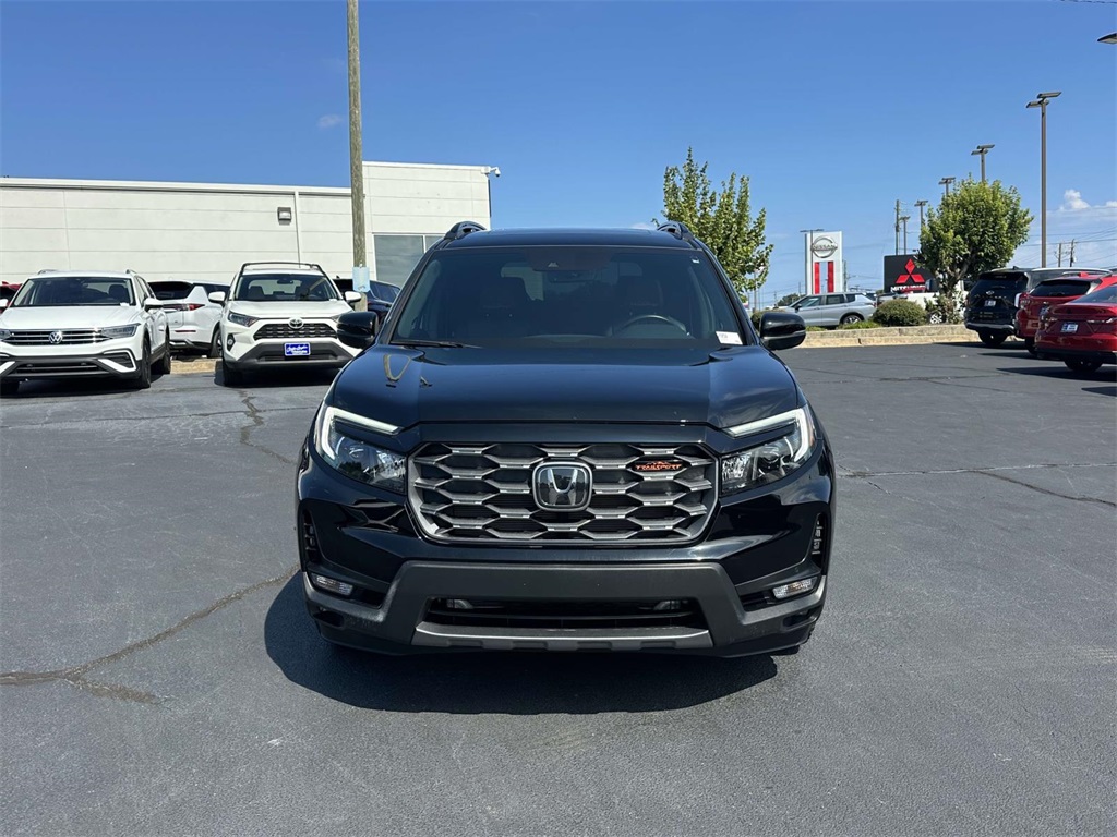 2023 Honda Passport TrailSport photo 2