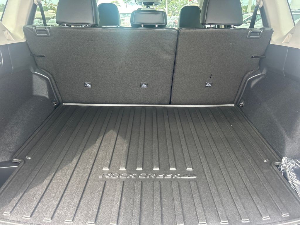 2026 Nissan Rogue SV photo 10