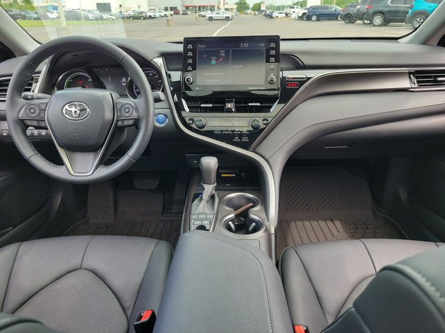 2022 Toyota Camry XSE photo 8