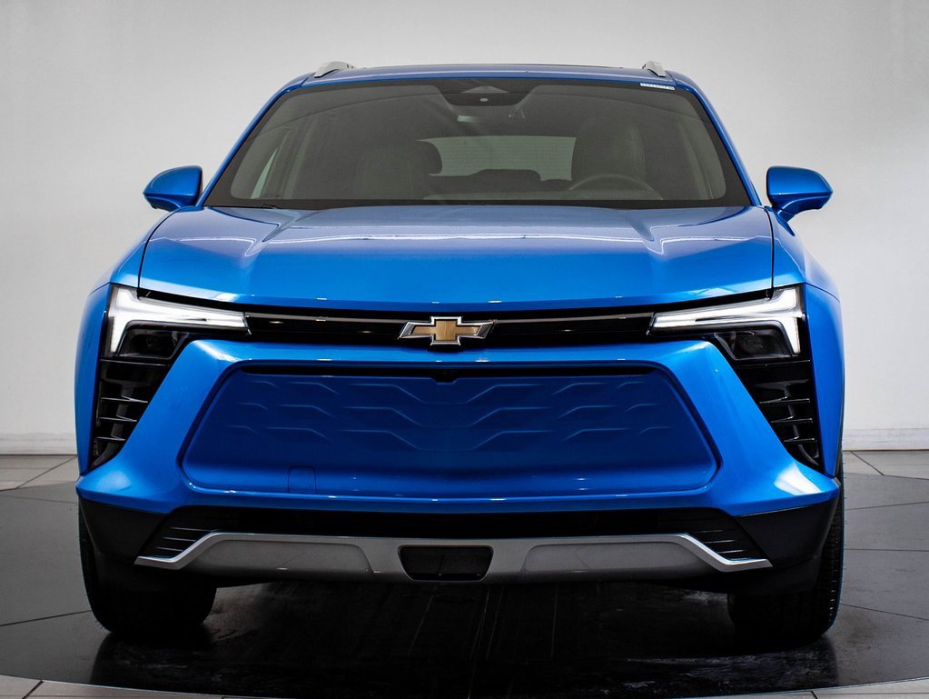2024 Chevrolet Blazer EV photo 2