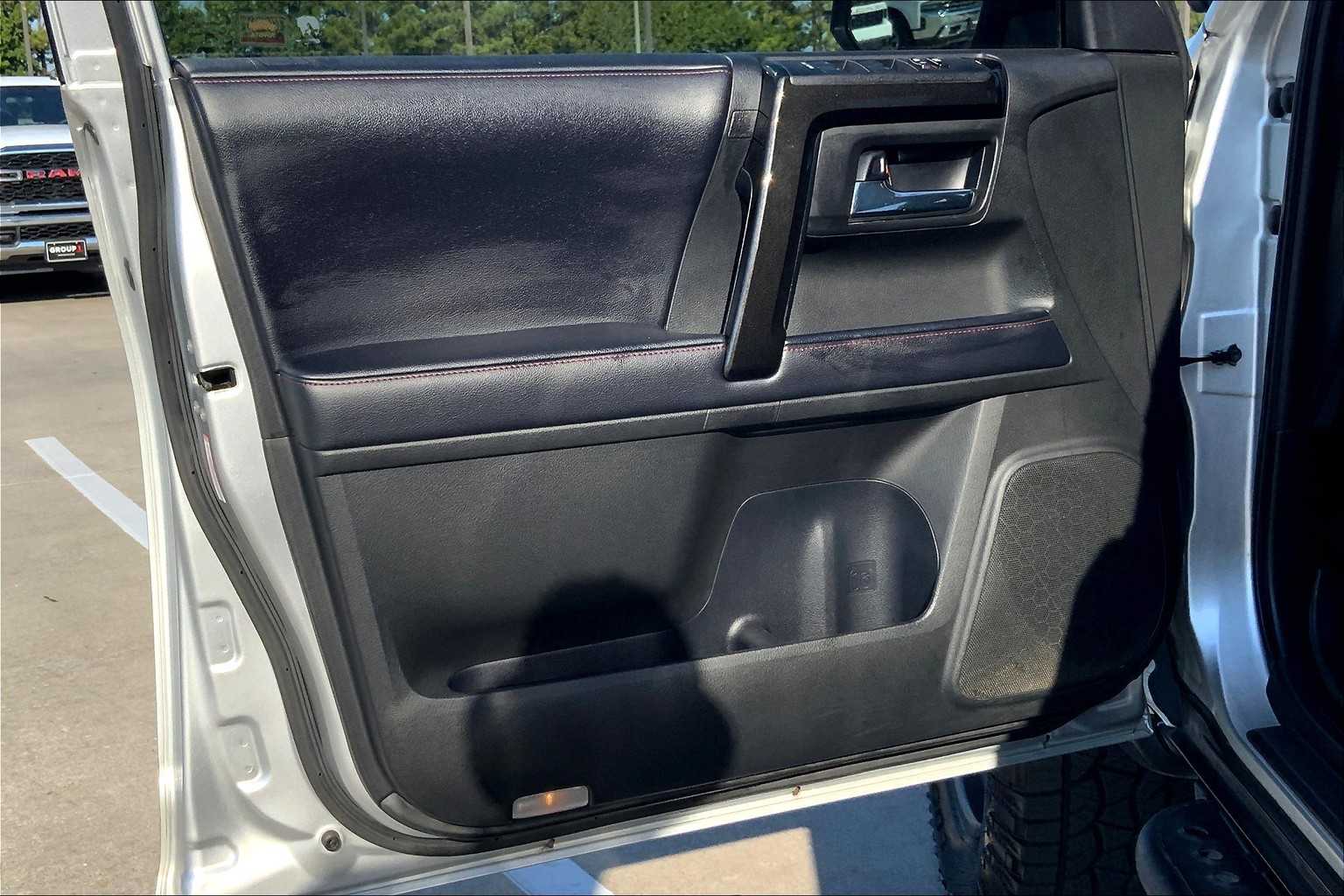2018 Toyota 4Runner TRD Premium photo 20