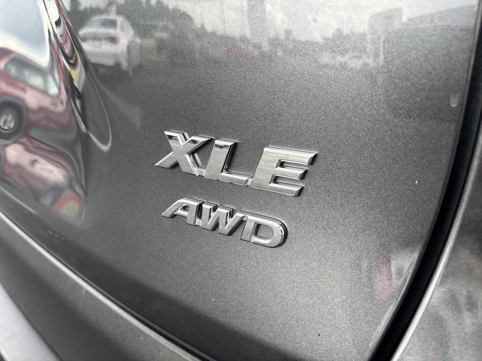 2023 Toyota RAV4 XLE photo 36
