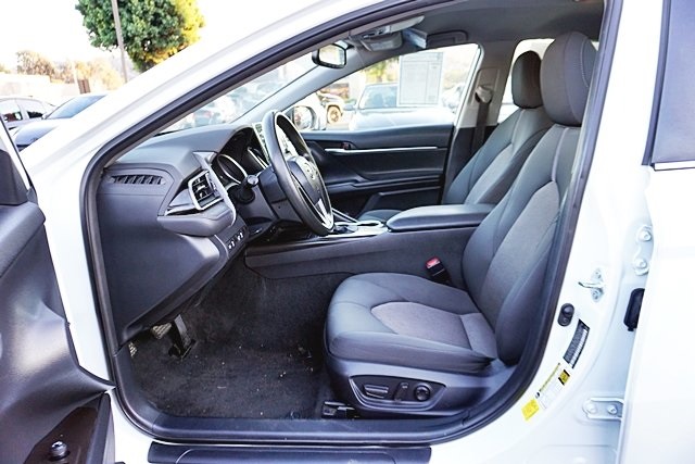 Used 2023 White Toyota LE image 12