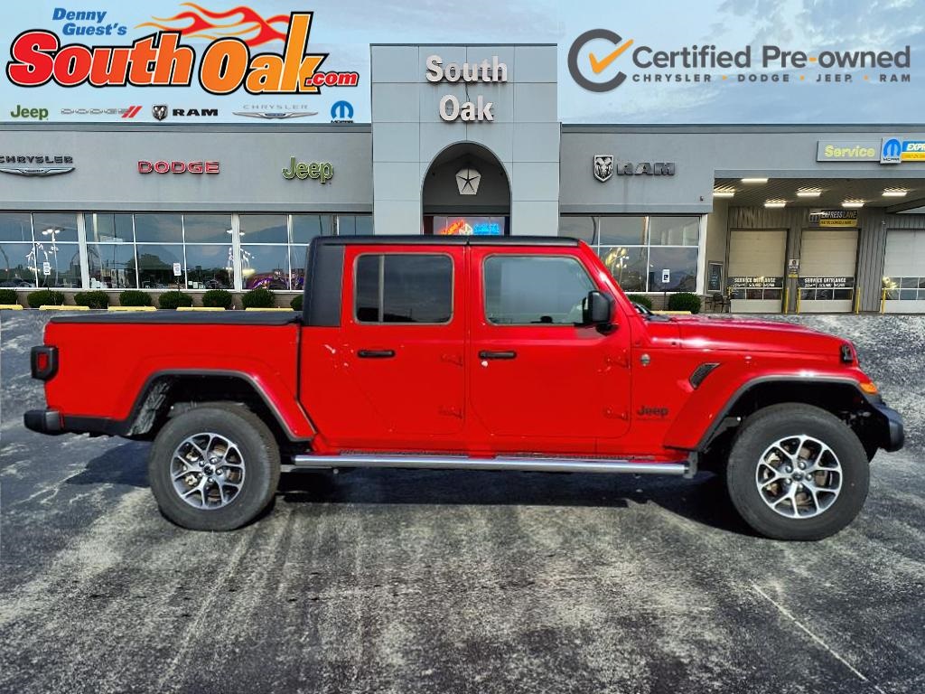 2024 Jeep Gladiator Sport photo 2