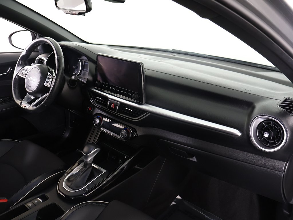 2023 Kia Forte GT-Line photo 27