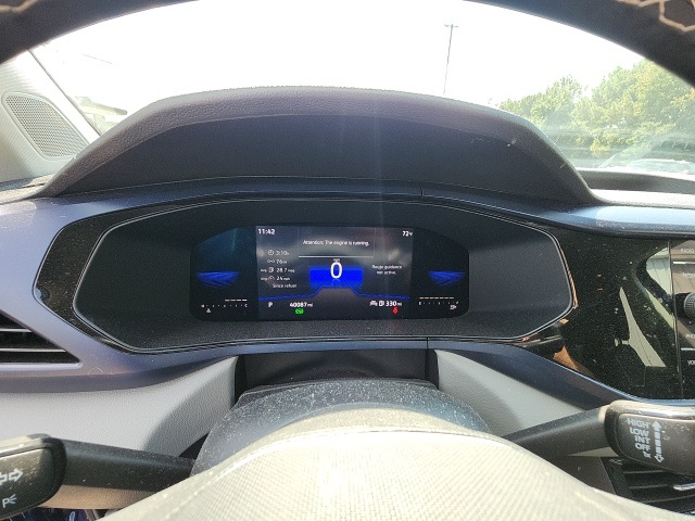 2023 Volkswagen Taos SE photo 10
