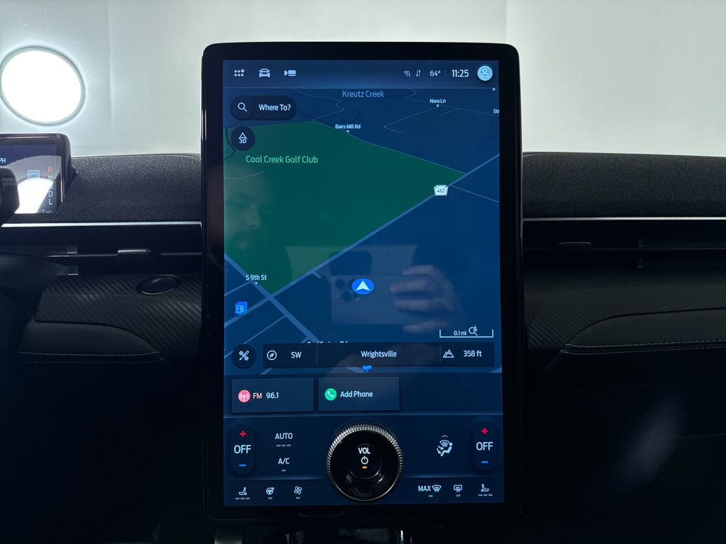 2021 Ford Mustang Mach-E Premium photo 8