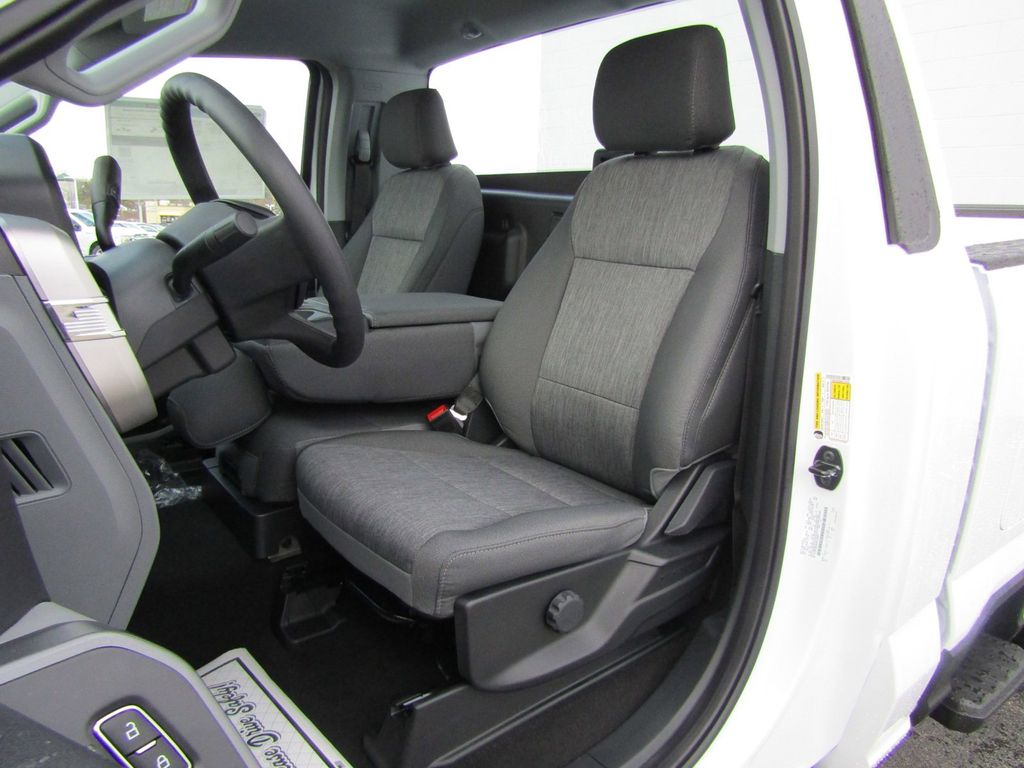2024 Ford F-250 XL photo 9