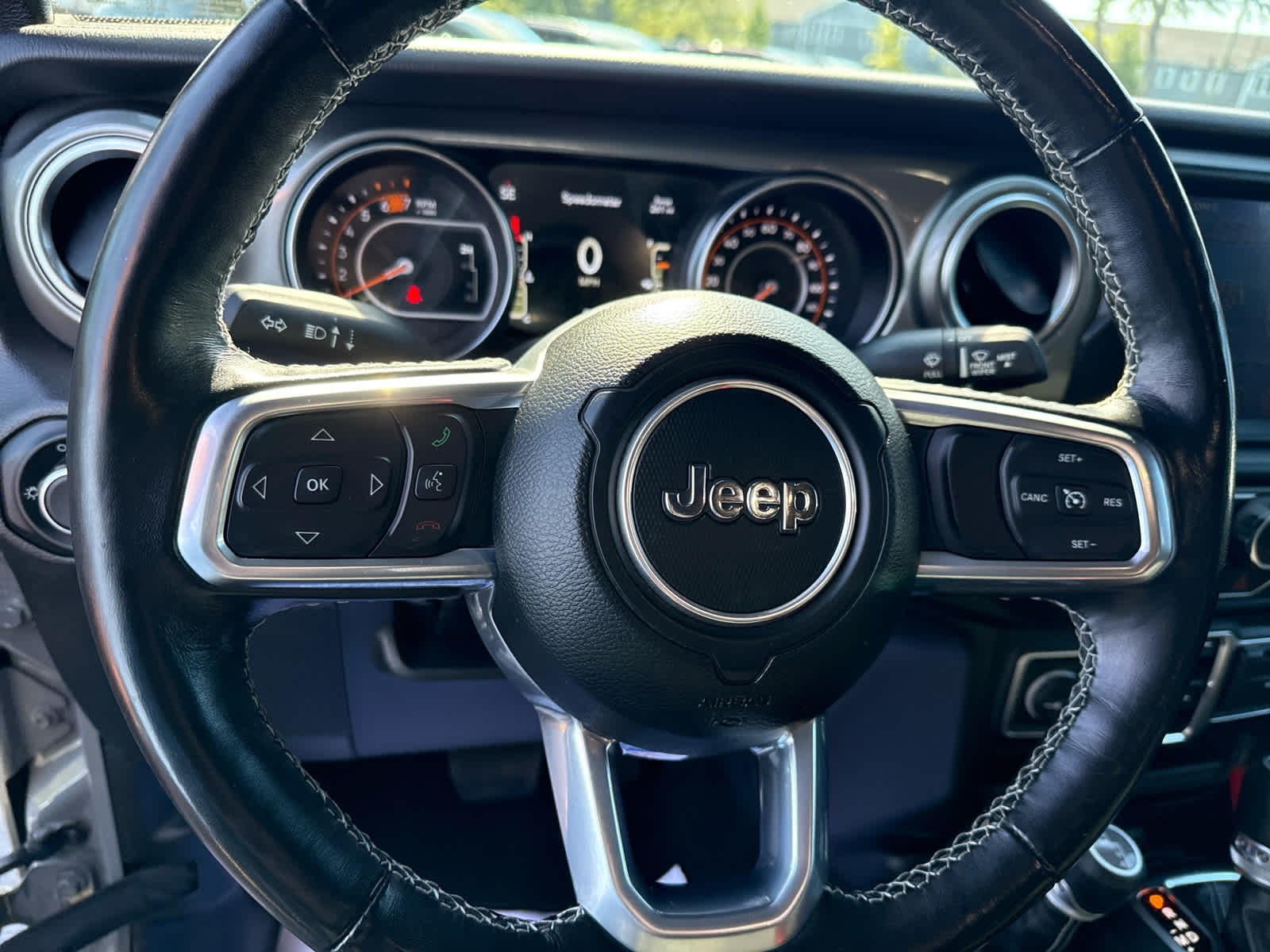 2023 Jeep Wrangler Sahara photo 11